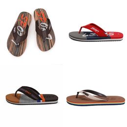 Zwart Red Spring Roze Zomer Slippers Groen Geelblauw Bruine Heren Lage Top Ademende zachte zoolschoenen Flat Men Gai-0152 Trendings 748