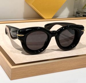 Lunettes de soleil rondes noires