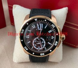Montres de Date pour hommes avec bracelet en caoutchouc noir Calibre de Diver W7100055 montres pour hommes à mouvement automatique mécanique bicolore