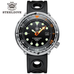 Sangle en caoutchouc noir 47,5 mm boîtier en acier Super lumineux DIAL Noir 300m Tuna en céramique imperméable Can Dive Watch NH35 Mouvement