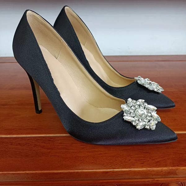 Escarpins en tissu de satin noir chaussures à talons hauts pour femme mode de base strass cristal diamant boucle fête mariée femmes chaussures 240118
