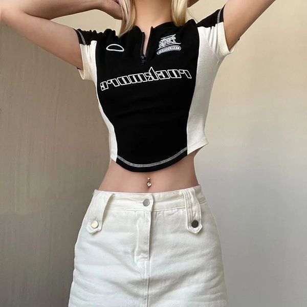 Black Short Sleeve Womens Tshirt Lettre d'été Broderie Patchwork sexy Oneck Crop Top Fashion Fashion T-shirt T-shirt Femme 240426