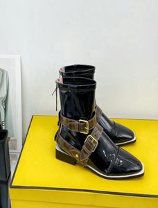 Zwarte rekbare neopreen flats enkel laarzen octrooi lederen rug ritsge gespelde schoenen afgeronde teen lage hak laarsjes luxe ontwerpers schoen 8011378