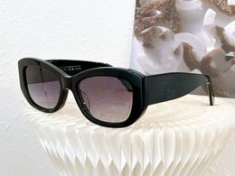 Zwarte zonnebrillen Kanaal Hoogwaardige 5493 Designer Zonnebril Occhiali Sole Uomo Men Beroemde Fashion Classic Luxury Liepglas Design Zonnebril Dames