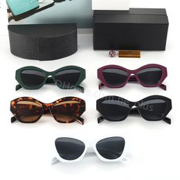 Zwarte zonnebrillen Designer Zonnebrillen Mannen en vrouwen Polariseerde zonnebril Mode-accessoires Luxe zonnebril High-Definition Hoge kwaliteit Zonninten