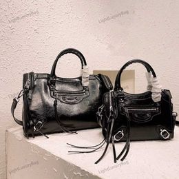 Zwarte Kwastje Gepersonaliseerde Biker Bag Schouder Designer Lederen Portemonnee Kwaliteit Crossbody Voor Vrouwen Klassieke Beroemde Merk Winkeltas 220921