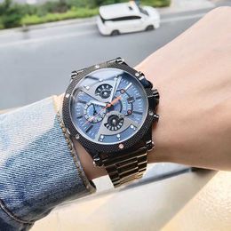 Zwarte technologie trendy heren cool grote wijzerplaat horloge knappe zakelijke dominante vlindergesp trend stalen riem waterdicht quartz horloge