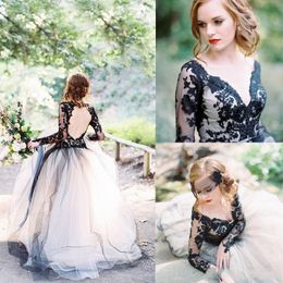 Black Tulle A Line Trouwjurken 2021 Gothic Land Lange Mouwen V-hals Kant Geappliceerd Bruidsjurken Backless Sexy Roken de Mariée Al8638