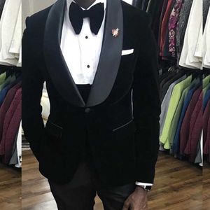 Terciopelo negro boda esmoquin 3 piezas trajes de hombres africanos para invierno prom slim fit traje de moda masculina chaqueta chaleco con pantalones x0909