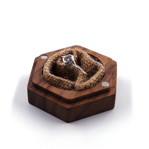 Boîtes d'anneau en bois noir en noyer enveloppe cadeau bricolage sculpteur à la main bijoux à la main