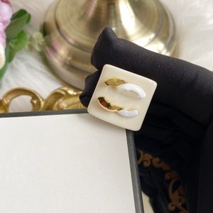 Zwart Wit 2 kleur Nooit Vervagen Merk Brief Ring Messing Koper Open Band Ringen Mode Designer Luxe Ring voor Vrouwen Bruiloft Sieraden Geschenken