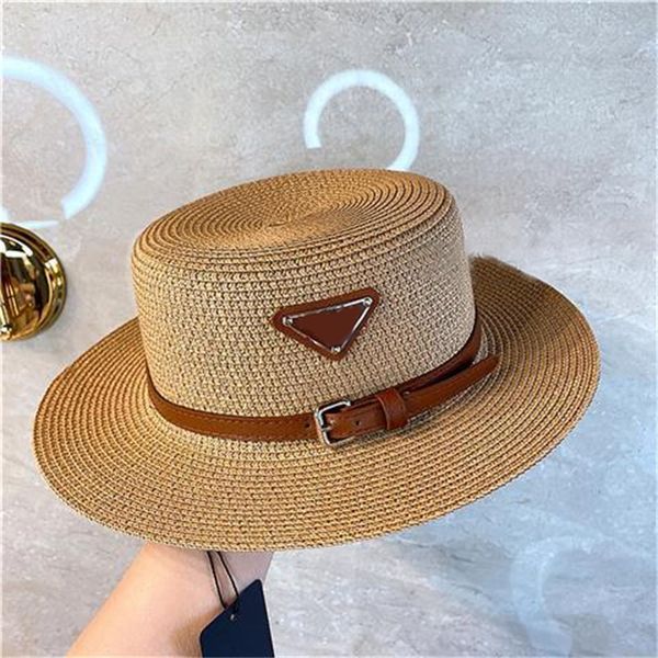 Blanc White Designer Cap Fashion Decorative Beach Hat Triangular Knited Casquette Street Shopping Retro Sun Proof Mens Paille Populaire largeur largeur PJ066 C23