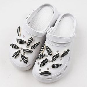 Blanc White Food Garden Shoe Fleurs créatives de boucle de chaussures de bricolage décoration accessoires de chaussures de mode