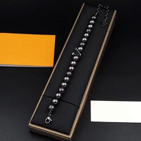 Noir Blanc Perle Bracelet Charme Perlé pour Hommes Élégants Femmes Punk Bracelets Lettre Designer Bijoux Accessoires Marque Bracelet Meilleur Couple Louiselies Vittonlies