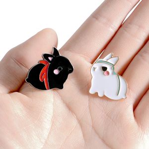 Zwart Wit Konijn Broche Enamel Pin Tas Kleding Revers Pin Button Badge Cartoon Dierlijke Sieraden