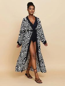 Black White Zebra Print Femmes Bikini Cover-Up Kimono avec ceinture TUnique Cardigan Pareo Beach Outfits Summer Swimsuit Beachwear