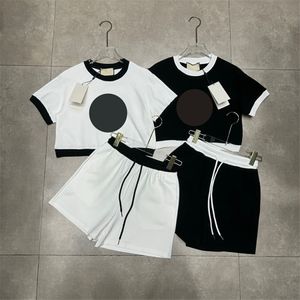 Designer dames t -shirt tops shorts set zomer contrast kleur shorts outfits elastische taille drawing shorts set luxe sportieve tees tops