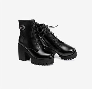 Chaussures de plate-forme de bottes noires Chaussures Lady Womens 8cm 10cm Boot Leather Shoe Trainers Sports Sneakers Taille 35-30 S