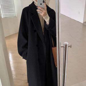 Abrigo de lana negro para mujer de longitud media 2023 Otoño/Invierno versión coreana estilo Hepburn abrigo de lana para mujer con doble botonadura