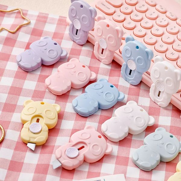 Les lames 48 PCS / Lot Kawaii Bear Mini Utilitaire couteau mignon Cutter Paper Paper Razor Blade Office School Supply Stationery Gift