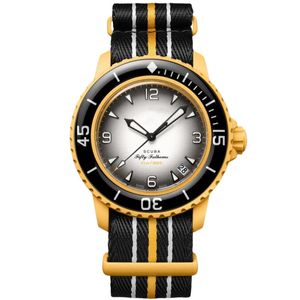 Blancp Montres-bracelets co-marquées pour hommes 2023 Nouvelles montres pour hommes Montre à quartz à trois aiguilles de haute qualité Top Marque de luxe Designer Horloge Ceinture en tissu Mode Cadeau de vacances