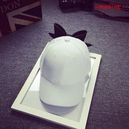 Gorra de béisbol con bordado en blanco 100% algodón ajustable moda papá sombrero mujeres hombres verano primavera hip hop gorras todo combinado 240223