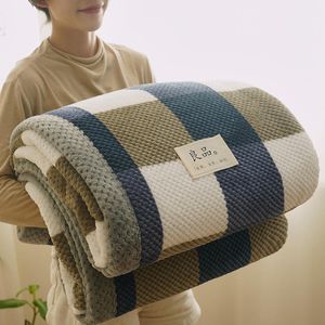 Couverture en tricot jeté doux fil de chenille ted lavable en machine Crochet fait à la main pour canapé-lit 230327