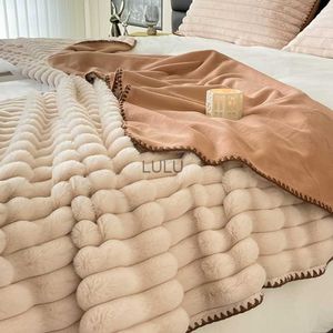 Couverture hiver chaud jette pour lit décor à la maison de luxe mode avancée Girly-coeur doux en peluche doux pour la peau serviette de sieste couvre-lit HKD230922