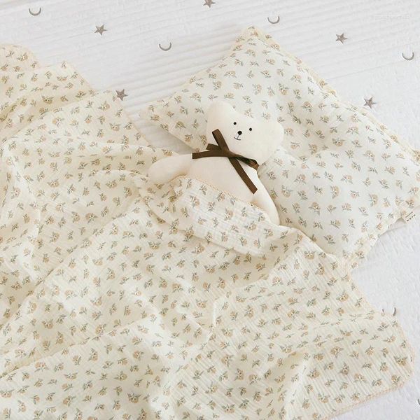 Mantas Manta de muselina de 2 capas y almohada para bebé nacido Edredón Artículos de ropa de cama de algodón Swaddle Thin Toalla de baño de verano