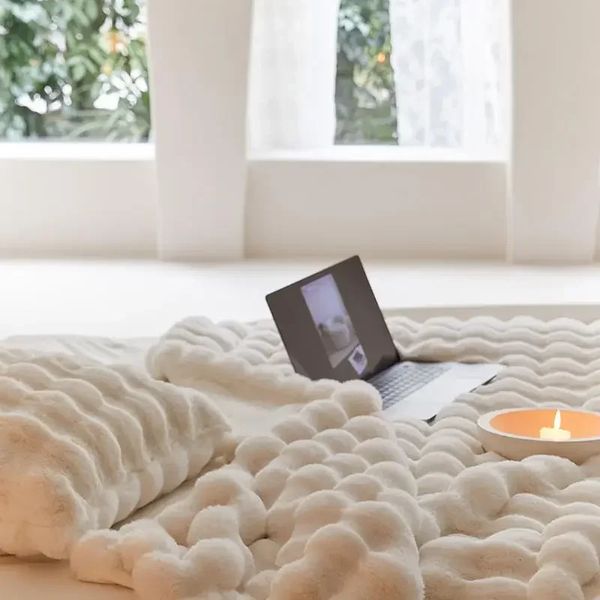 Couvertures 2023 Hiver Automne Luxe Imitation Fourrure Couverture En Peluche Super Doux Chaud Lit Canapé Couverture Moelleux Jeter Chambre Canapé 231115