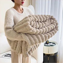 Couvertures 2024 peluche artificielle automne chaud pour lits doux corail polaire canapé couverture confortable épaissir drap de lit