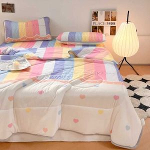 Dekens 3 -delige omkeerbare quilt set zachte microvezel lichtgewicht beddenspread zomer dekbeddeksel deken voor het hele seizoen voor het hele seizoen