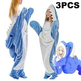 Couvertures 3 pièces dessin animé requin sac de couchage pyjamas bureau sieste portable lâche Onesie pyjamas enfants couverture adulte couverture 231113