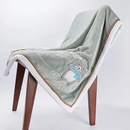 Couvertures 80x100cm Flanelle douce chaude bébé couette épaisse automne hiver 2 couches couverture emmaillotage pour les nés petits