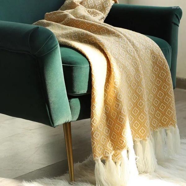 Couvertures couverture en tricot doré américain pour lits épais châle doux jet de luxe couvercle de canapé de lit serviette de banc de lits de décoration boho