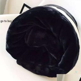 Mantas Manta de lana de franela de tiro negro 2 Tamaño -130x150 cm 150x200 cm Sin bolsa de polvo Logotipo de estilo C para viajes Oficina en casa Siesta Homefavor Dhivj