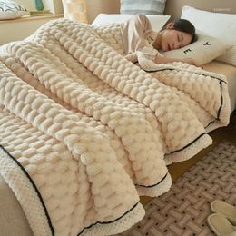 Couvertures Couverture chaude confortable lapin artificiel en peluche automne pour lits corail polaire canapé jeter doux épaissir lit Shee