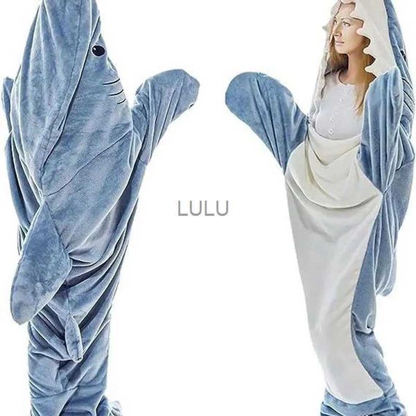 Couvertures Dessin animé requin sac de couchage pyjamas doux flanelle requin couverture à capuche sac de couchage pyjamas haute qualité climatisation châle HKD230922