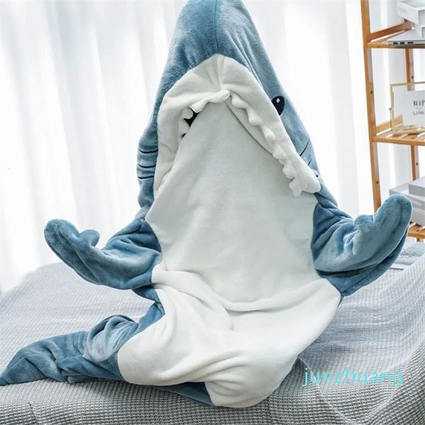 Couvertures Dessin animé requin sac de couchage pyjamas bureau sieste requin couverture Karakal haute qualité tissu sirène châle couverture pour enfants adultes 2024