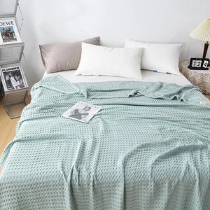 Couvertures de refroidissement Couverture de luxe Canapé décoratif Trois couches de coton Lavable Doux Confortable Drap de lit de couchage