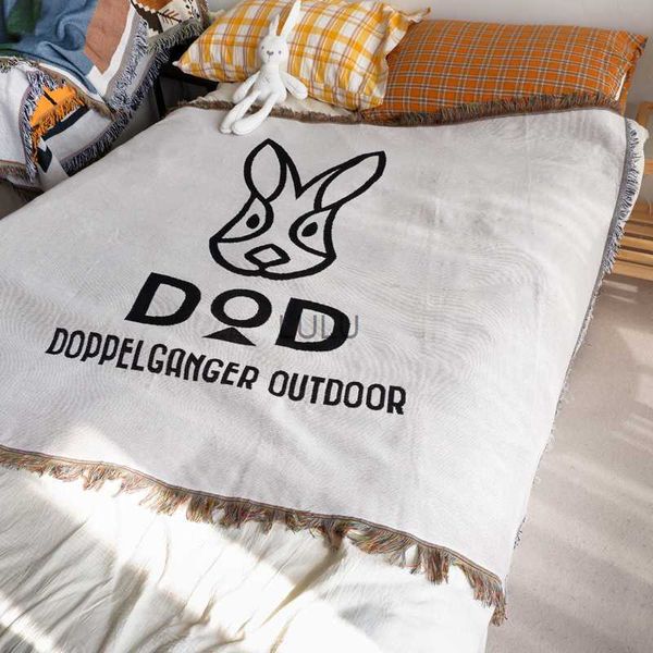 Couvertures DOD noir lapin Simple canapé couverture sauvage Camping salon décoration nordique Ins dessin animé Animation loisirs ligne couverture Plaid HKD230922