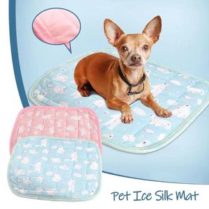 Mantas Mat de enfriamiento de perros Summer Summer Pet Silk Silk Almohadilla de cama ralentizada Bedro de dormir para perros grandes Meduim P6F6 MANUDA