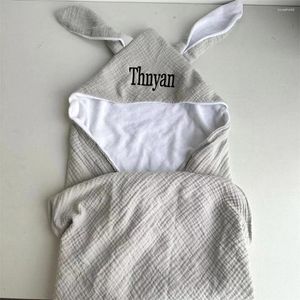 Couvertures brodées INS bébé serviette de bain appartenant à votre nom pur coton double couche tulle cape lapin oreille écharpe sac couverture
