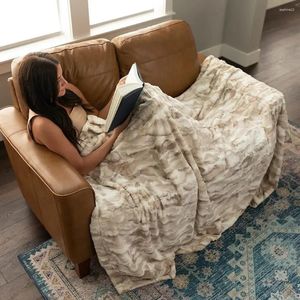 Couvertures en flanelle Fleece Soft Adult Cover Home Textile Microfibre Polaire Pointure de couverture en lin