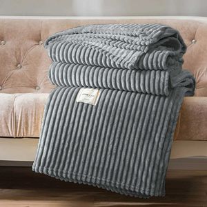 Couvertures H couverture adaptée et concerne les canapés lits légers légers étreintes lits-bloquets textiles de maison fin