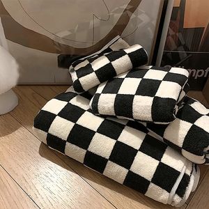 Blankets Ins Checkerboard Blanket Classic Plaid Sofa Blanket Spring and Summer Air Conditioning Blanket Office Nap Shawl Cushion Sofa 231019