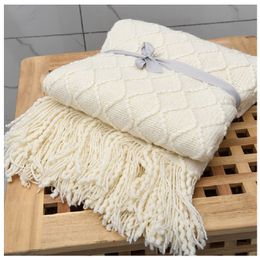 Couvertures Inya couverture en tricot épais Beige doux gland Plaid couverture de poids pour lit maison décorative canapé jette tapisserie de Style industriel 230914