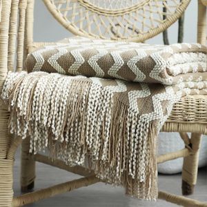 Dekens Gebreide deken Boho-stijl deken met kwastjes Scandinavische decoratieve dekens voor slaapbankhoezen Stitch Throw Plaids Sprei 231113