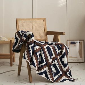 Couvertures de luxe maison en tricot en tricot lavable couverture moelleuse à point chaud d'hiver pour lit classique