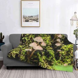 Couvertures Mini champignons Design créatif léger mince couverture en flanelle douce mousse arbre nature